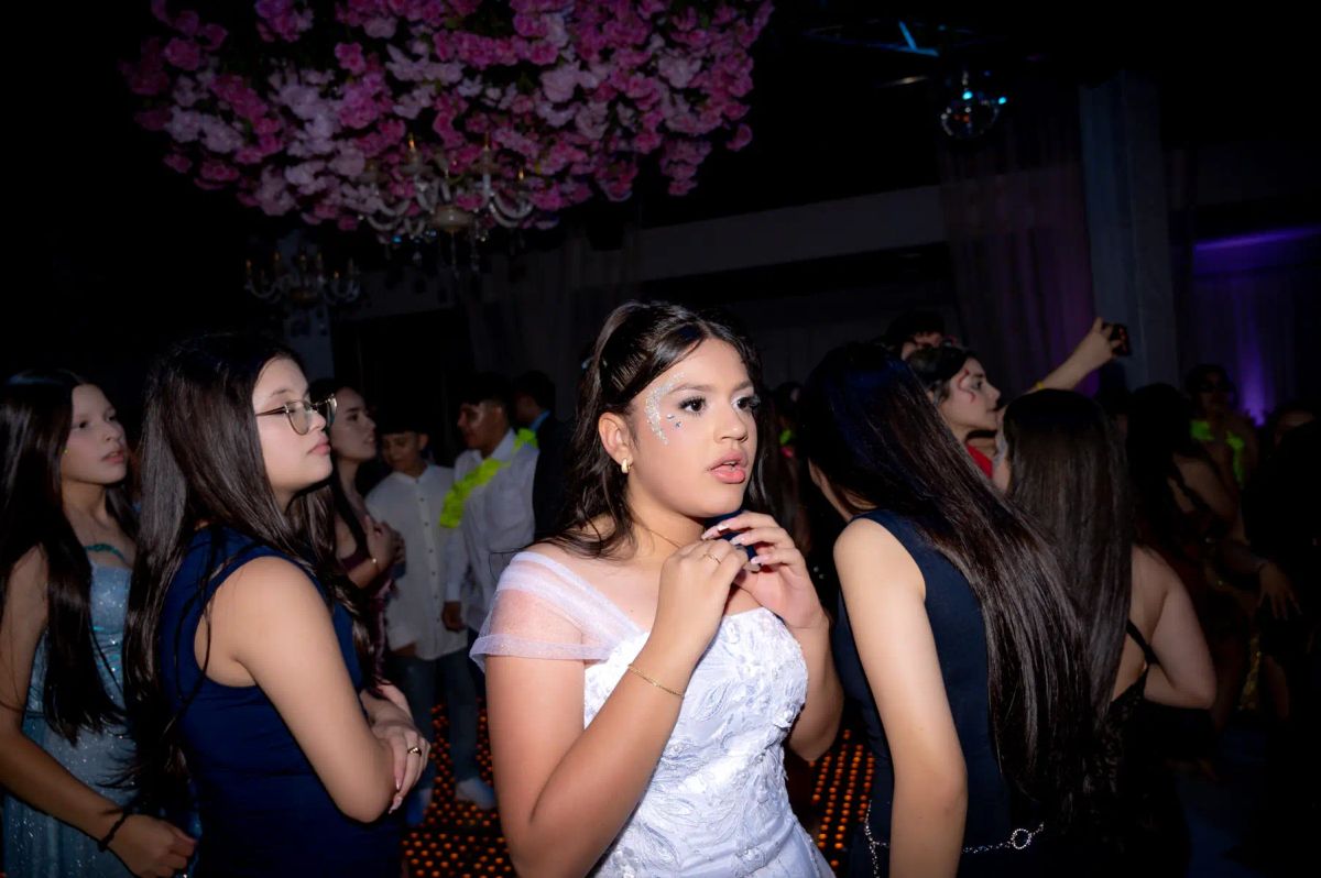 Luna Jazmín 15 Años - Fotografía 15 Años en Ciudad del Este, Paraguay - foto 35